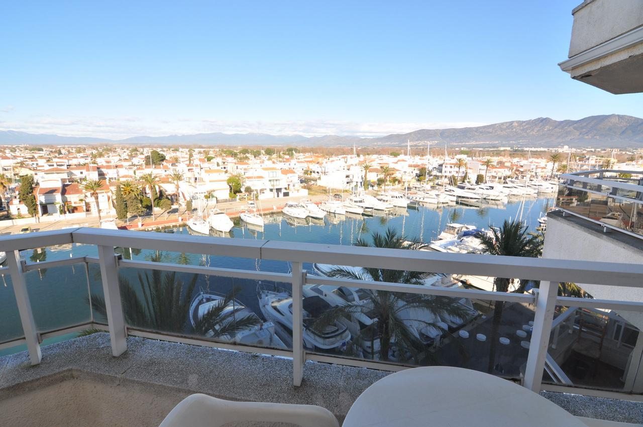Rnet - Nautic Empuriabrava Apartment ภายนอก รูปภาพ