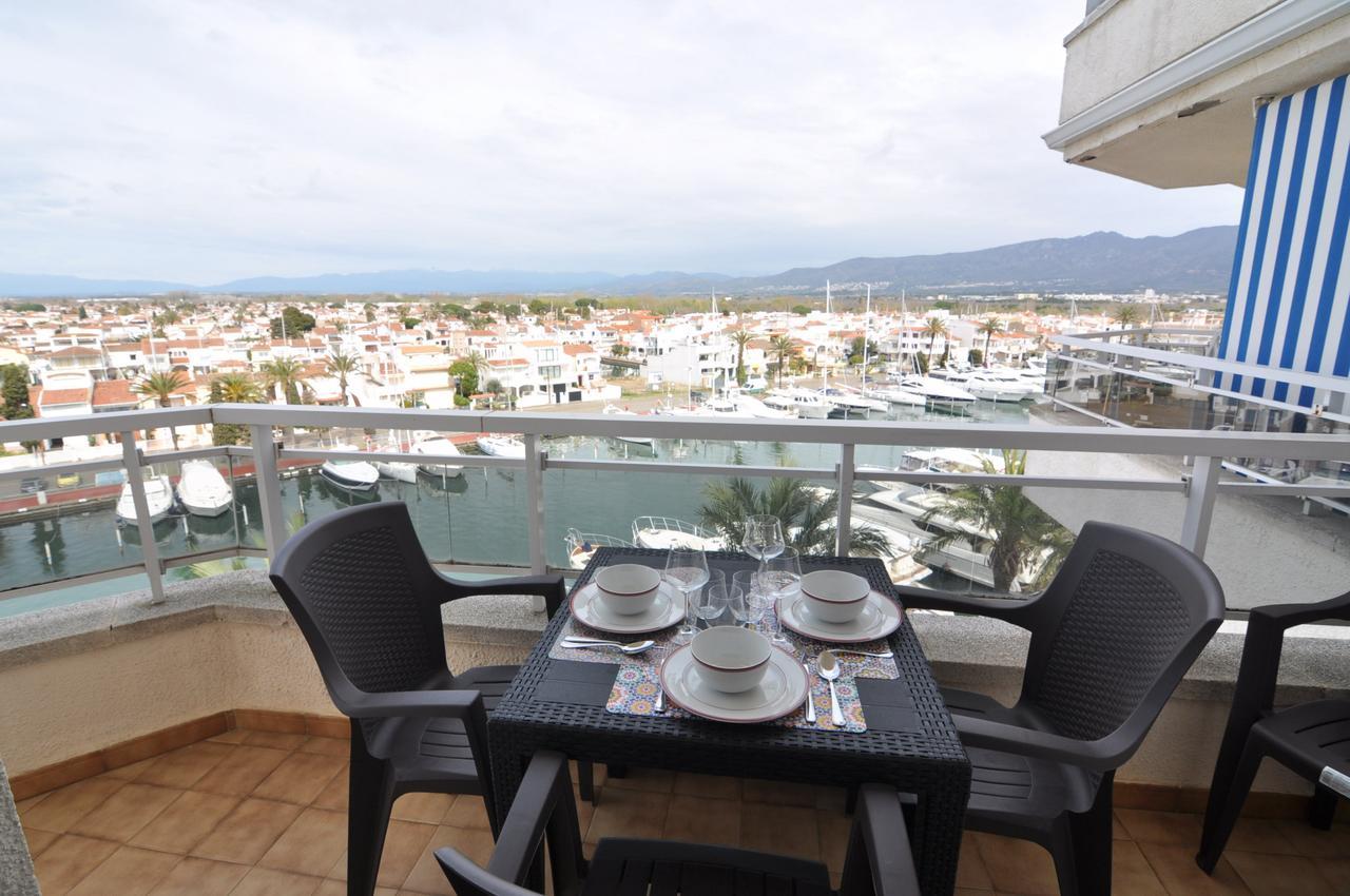 Rnet - Nautic Empuriabrava Apartment ภายนอก รูปภาพ