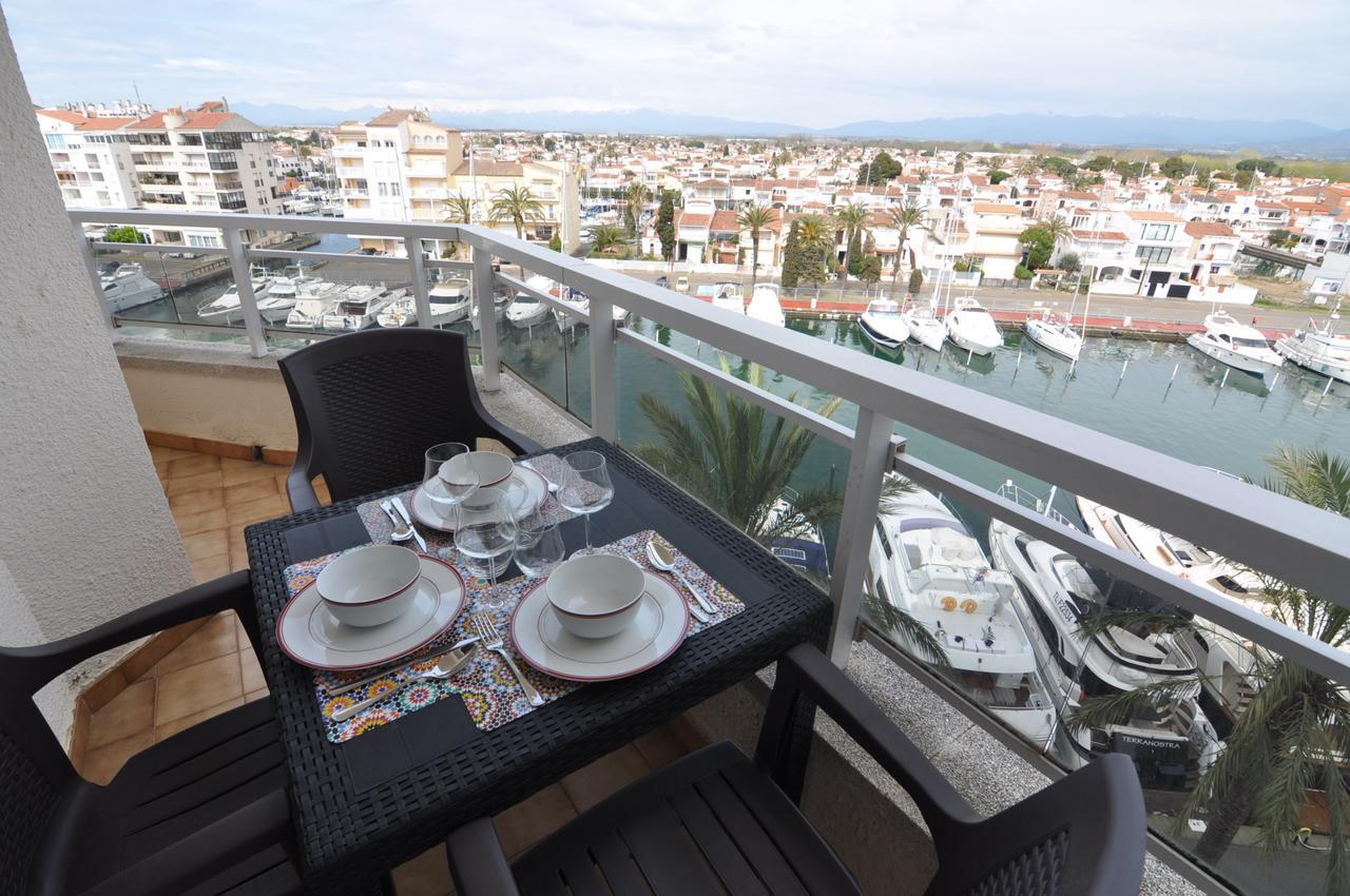 Rnet - Nautic Empuriabrava Apartment ภายนอก รูปภาพ